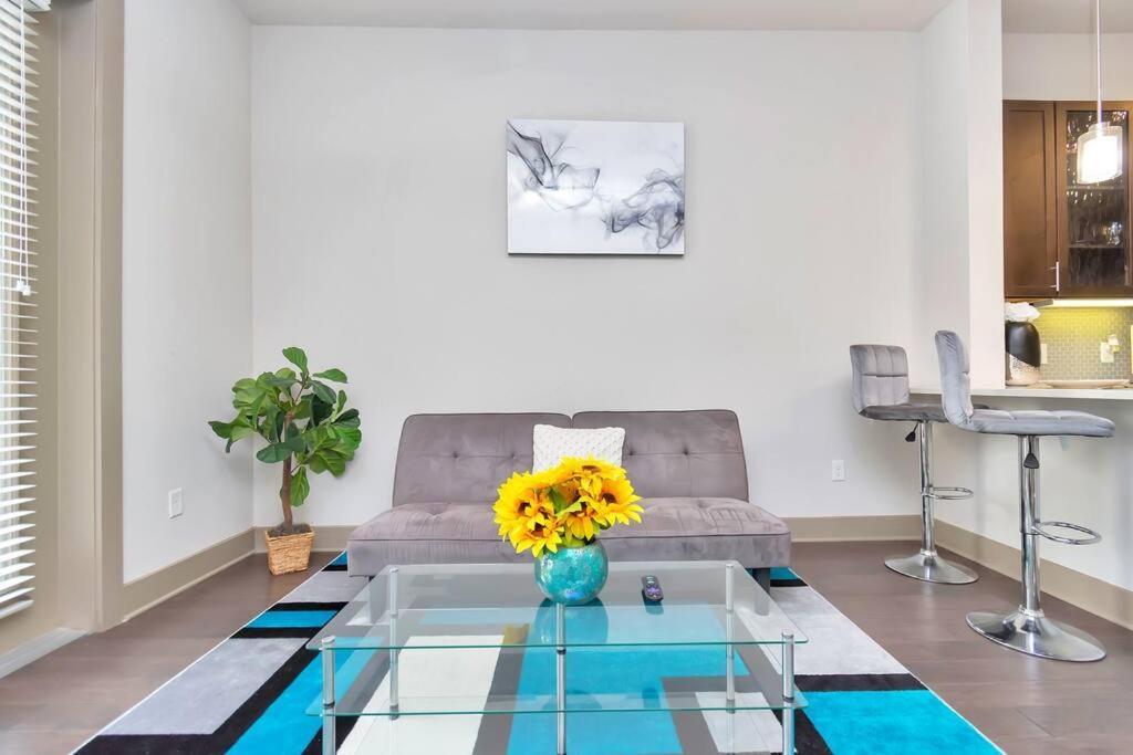 Daire U1 Penthouse With Car Dwntown 1br 1bth